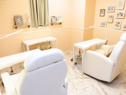 ネイルサロン Maison de Gemme（メゾンドジェム）店舗内装写真